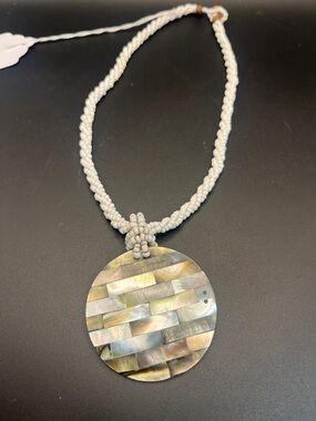 Mother-of-Pearl Disc Pendant Necklace in Cream Beaded Strand